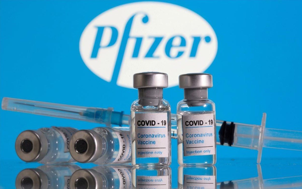 Η τρίτη δόση εμβολίου Pfizer μειώνει κατά 90% τον κίνδυνο θανάτου σε σχέση με τις δύο δόσεις