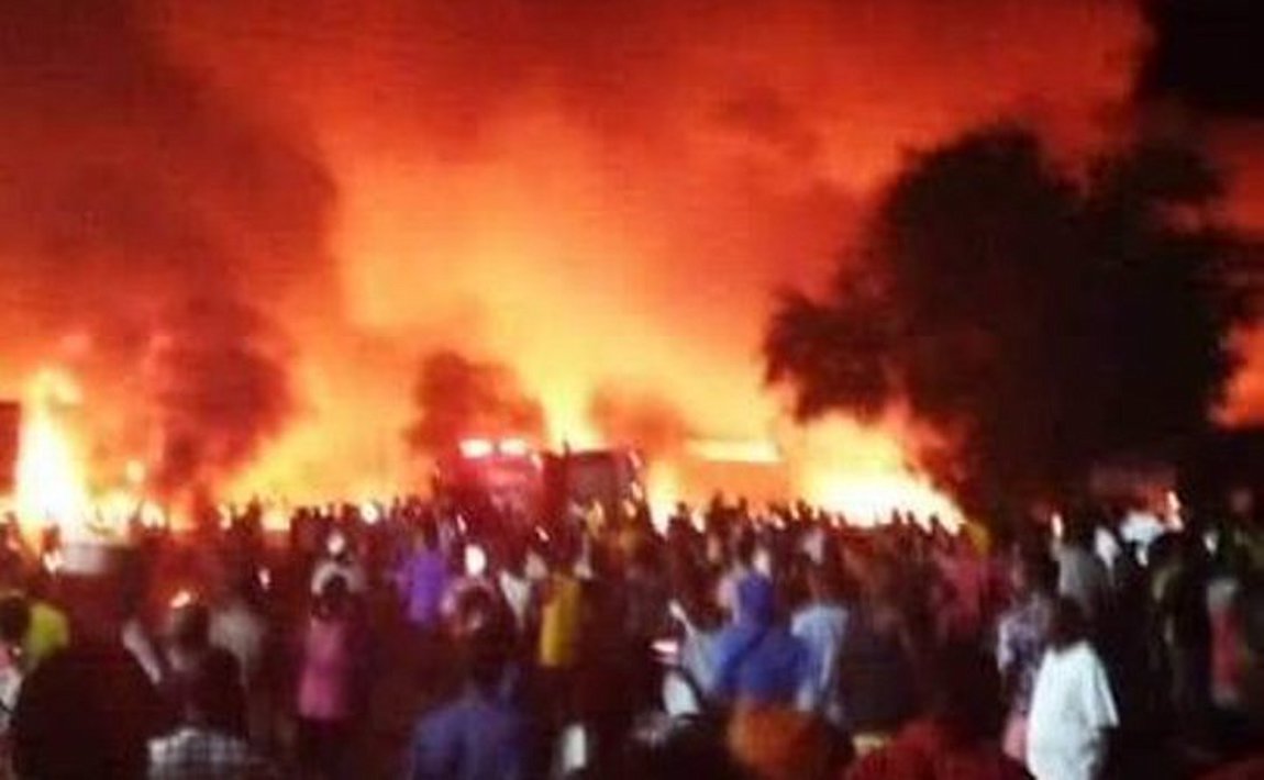 Μεγάλη έκρηξη σε βυτιοφόρο καυσίμων στη Σιέρα Λεόνε – Τουλάχιστον 84 νεκροί