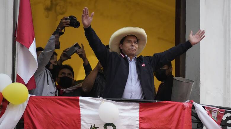 Απομακρύνεται ο Πρόεδρος του Περού με την κατηγορία της ηθικής ανικανότητας