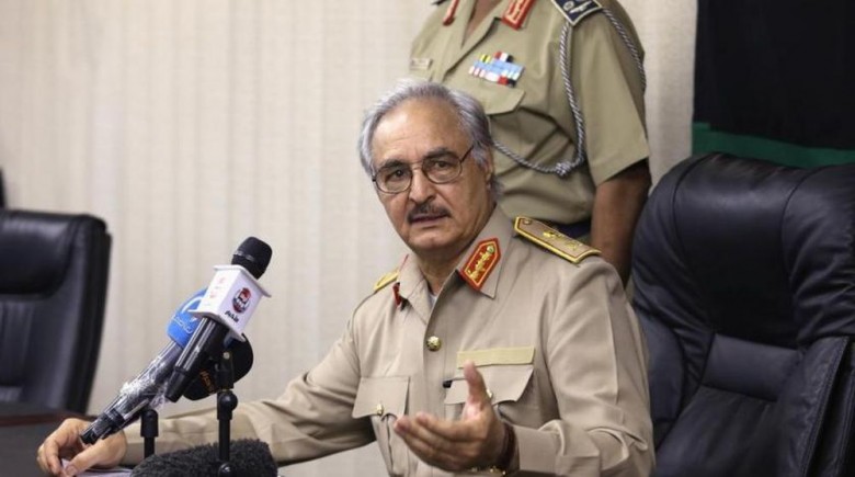 Στρατοδικείο της Λιβύης καταδίκασε σε θάνατο τον Χαλίφα Χαφτάρ