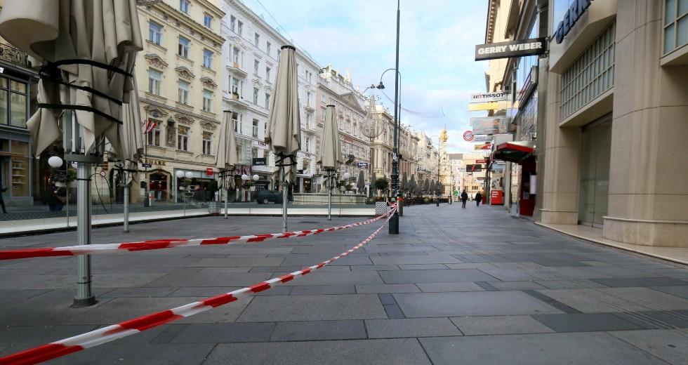 Νεκρή πόλη η Βιέννη. Μαζικές κινητοποιήσεις στην Ευρώπη  ενάντια στα lockdown