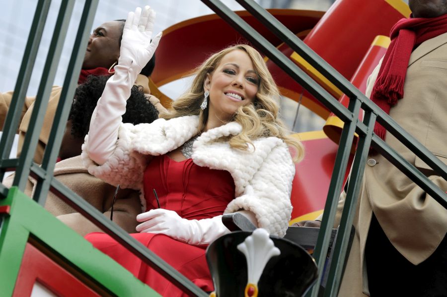 Πόσα χρήματα κερδίζει κάθε χρόνο η Mariah Carey από το «All I Want For Christmas Is You»