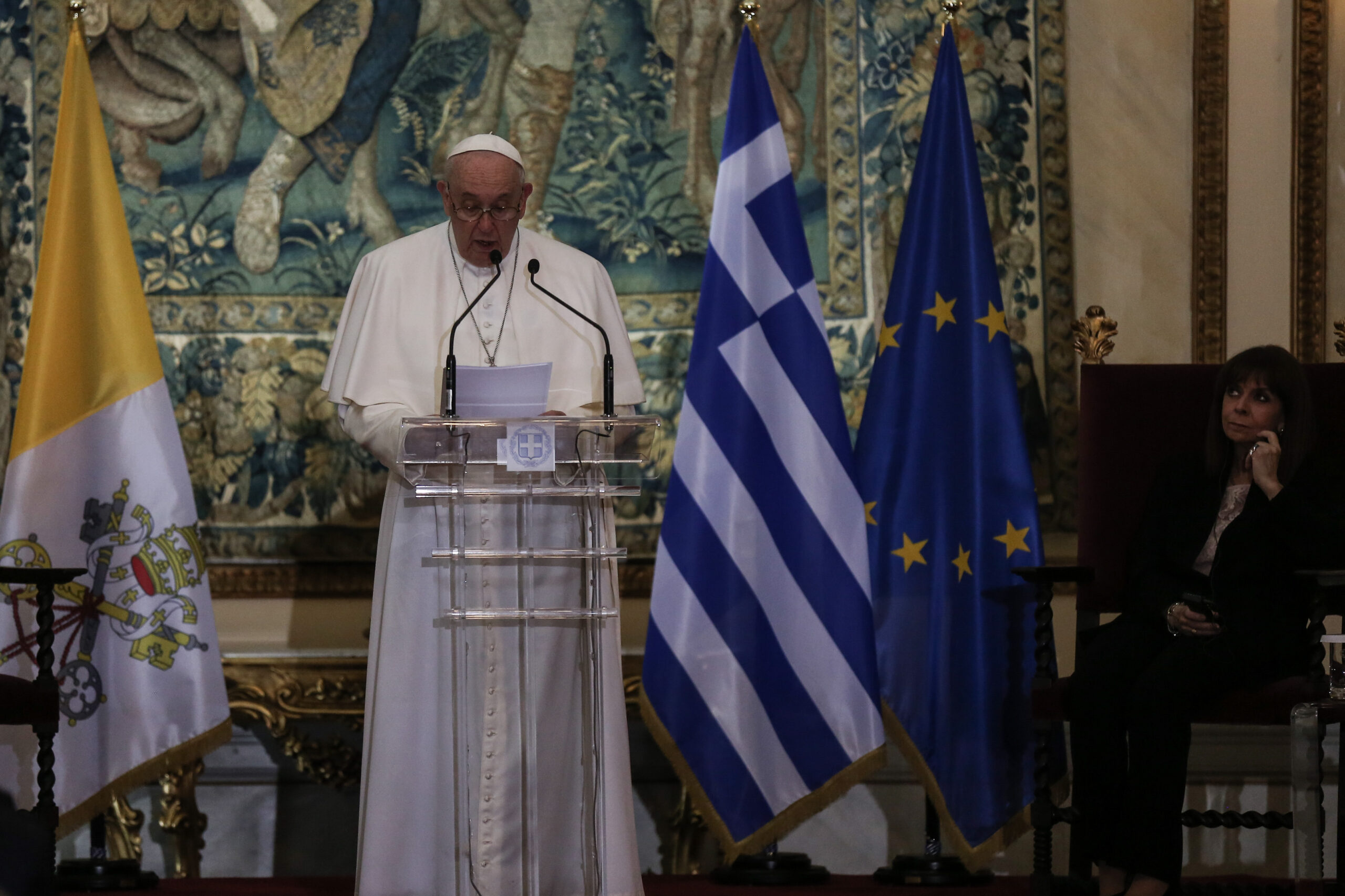 Οι ομιλίες του Πάπα Φραγκίσκου και της Προέδρου της Δημοκρατίας Κ. Σακελλαροπούλου