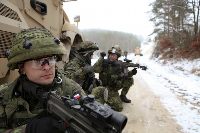 Η Τσεχία στέλνει στρατιώτες να βοηθήσουν τη Πολωνία έναντι της Λευκορωσίας