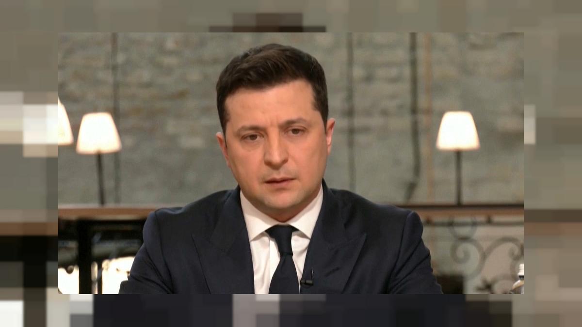 Βολοντίμιρ Ζελένσκι: "Δεν αποκλείω δημοψήφισμα σχετικά με το Ντονμπάς και την Κριμαία"