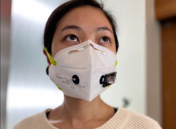Μάσκες που φωσφορίζουν όταν ανιχνεύουν κορωνοϊό έφτιαξαν οι Ιάπωνες