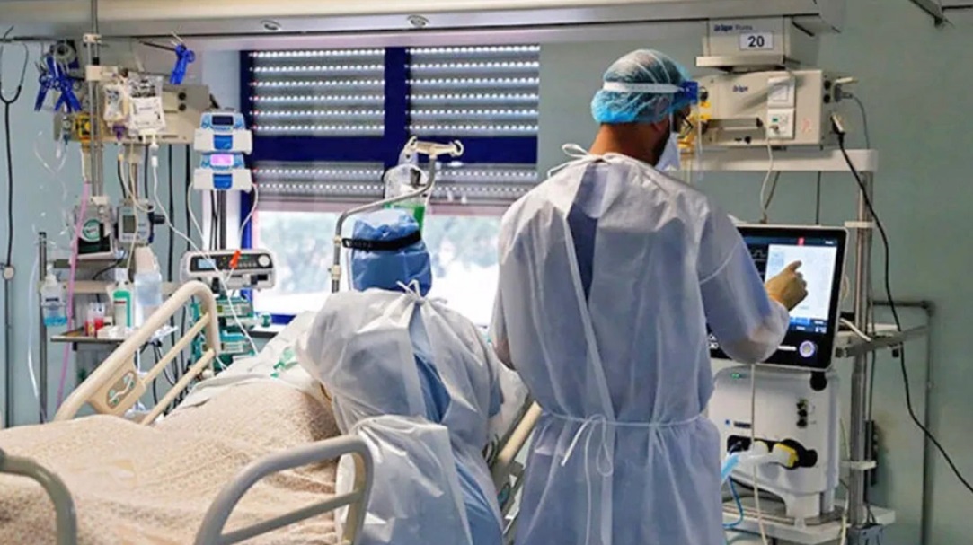 Κορωνοϊός: Έρχεται αύξηση θανάτων – Αυξημένες οι νοσηλείες – Αργή αποκλιμάκωση τον Αύγουστο