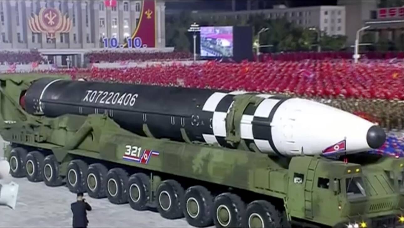 Η Βόρεια Κορέα επιβεβαίωσε ότι χθες Κυριακή εκτόξευσε τον πιο ισχυρό πύραυλό της