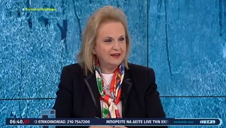 Προληπτική και έξαλλη η Ματίνα Παγώνη με την Ανθή Βούλγαρη που την κέρασε κόλλυβα – «Θα σηκωθώ να φύγω»
