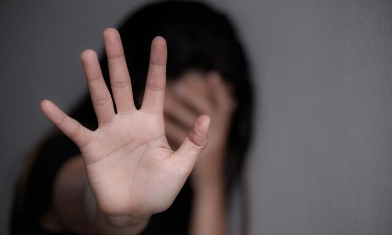 Βόλος: Καταγγελία για ομαδικό βιασμό 22χρονης - Ασκήθηκε ποινική δίωξη