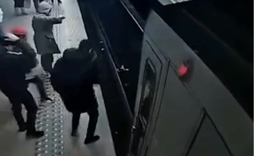 Βρυξέλλες: 23χρονος έσπρωξε γυναίκα στις ράγες του μετρό