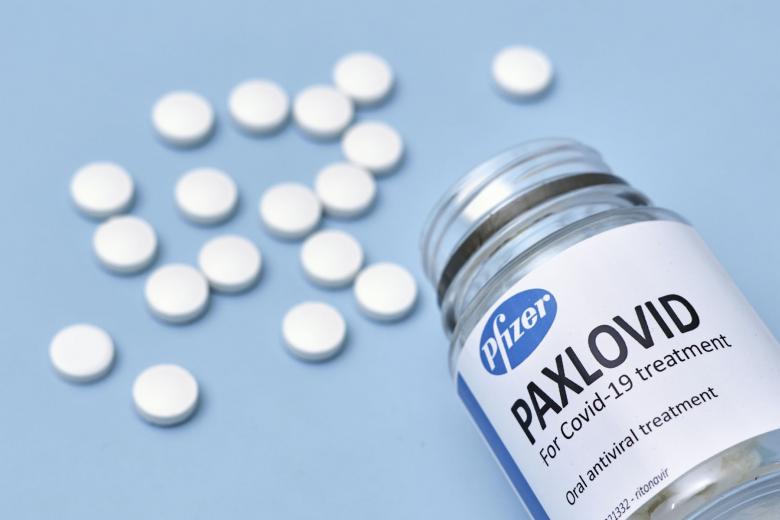 «Πράσινο φως» στο χάπι της Pfizer κατά του κορωνοϊού από τον ΕΜΑ