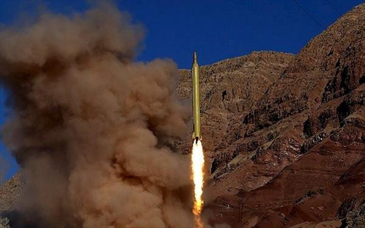 Το Ιράν δοκίμασε πύραυλο στερεού καυσίμου