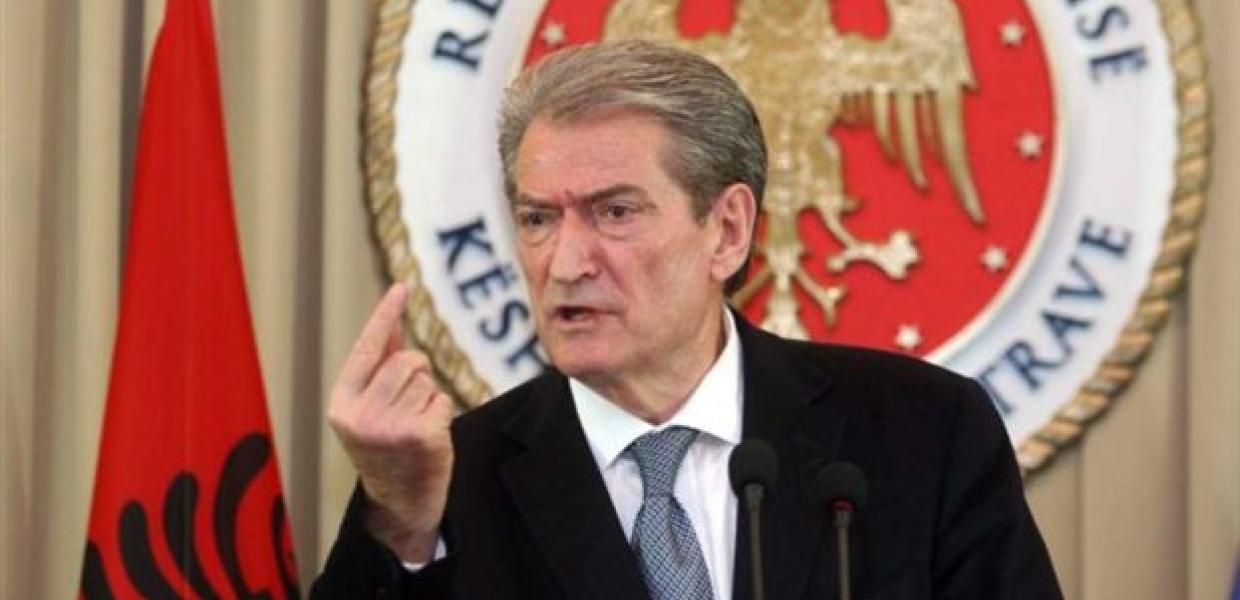 Αλβανία: Ο πρώην πρόεδρος και πρωθυπουργός Σαλί Μπερίσα τέθηκε υπό κράτηση κατ' οίκον στο πλαίσιο έρευνας για διαφθορά