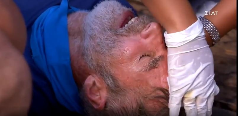 “Πάγωσαν” όλοι στο Survivor – Ο Θανάσης Μπέλλος τραυματίστηκε στο κεφάλι και κατέρρευσε