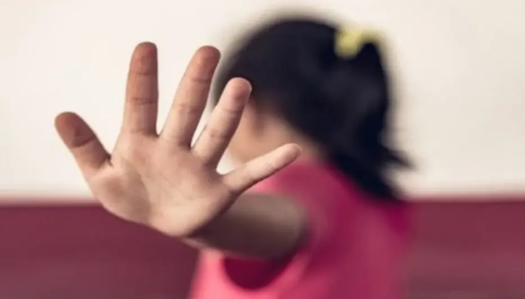 Ρέθυμνο: Ανήλικη θύμα σεξουαλικής κακοποίησης – Δικογραφία για 12 άτομα