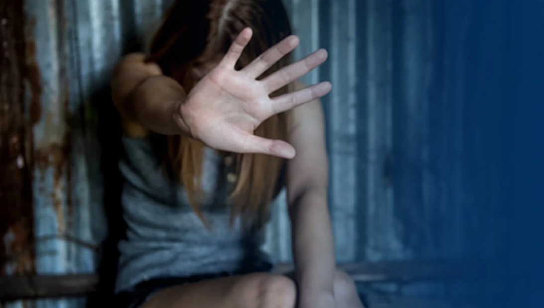 Νέα υπόθεση που σοκάρει: 16χρονη καταγγέλλει παίκτη ριάλιτι για σεξουαλική παρενόχληση