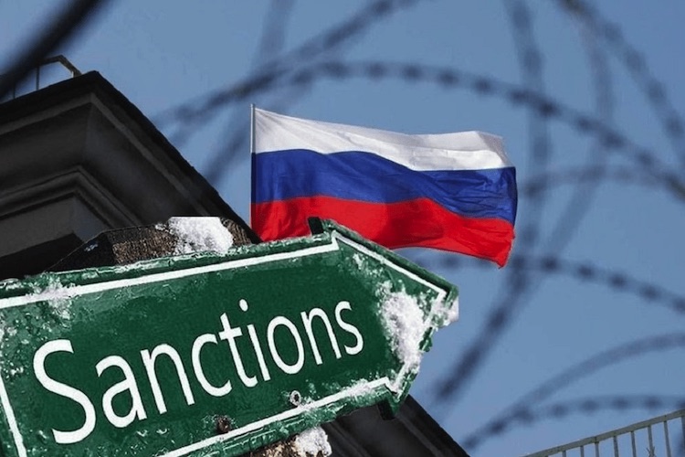 Η Μ. Βρετανία σταματά να αγοράζει  τα κρατικά ομόλογα της Ρωσίας. Οδυνηρές οι κυρώσεις για την Ρωσική ελίτ