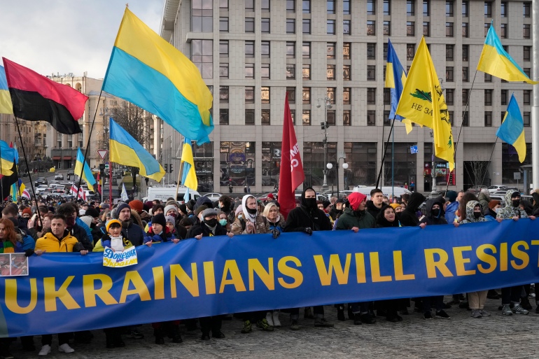 Τι σημαίνει η αναγνώριση από τον Πούτιν των δύο αποσχισθεισών περιοχών στην Ουκρανία