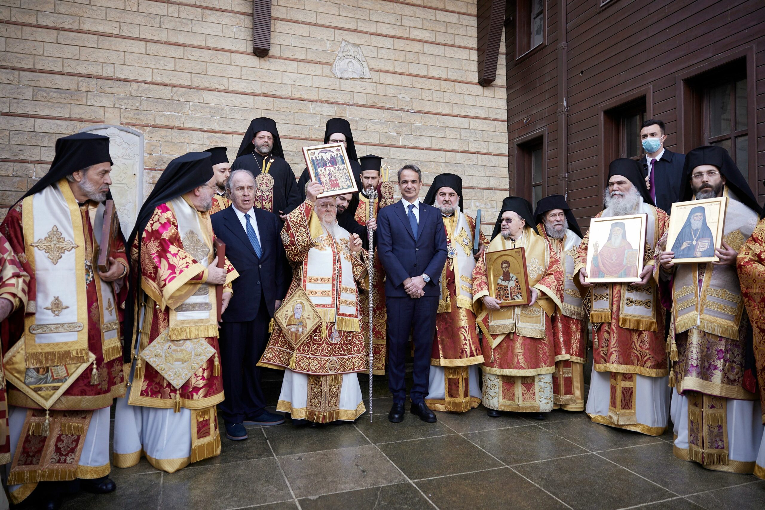 Συνάντηση του Πρωθυπουργού Κυριάκου Μητσοτάκη με την ΑΘΠ Οικουμενικό Πατριάρχη κ.κ. Βαρθολομαίο