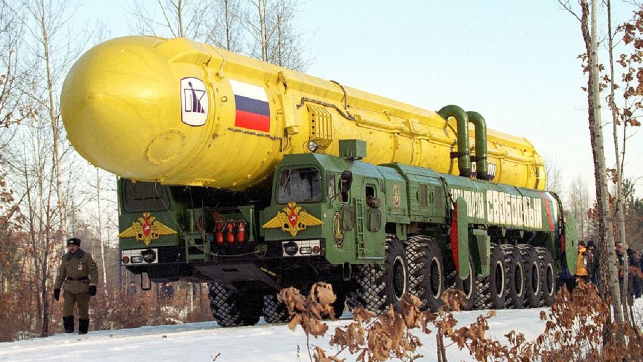 Ντμ. Πεσκόφ: Η Ρωσία θα χρησιμοποιήσει πυρηνικά μόνο αν απειληθεί η ύπαρξή της