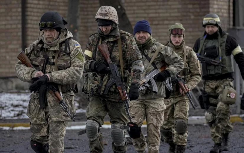 Ουκρανός αξιωματούχος: Καθήκον μας να συγκρατήσουμε τις ρωσικές δυνάμεις για 7-10 ημέρες