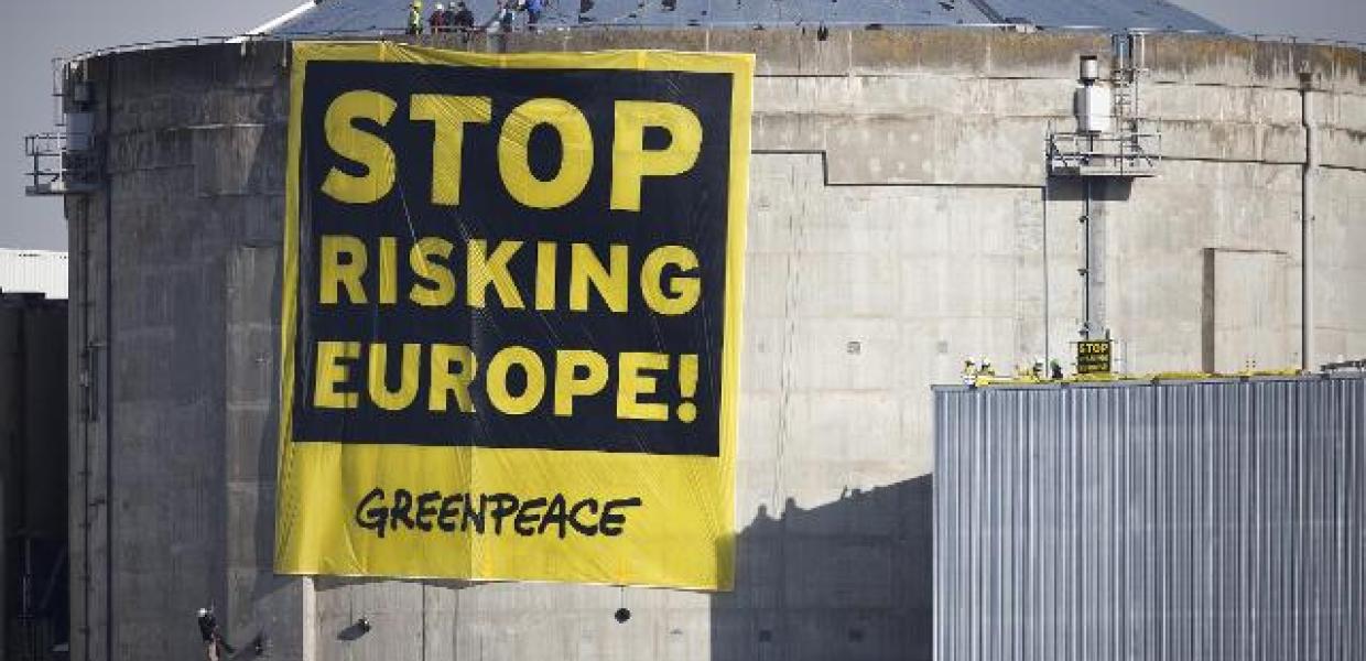 Greenpeace: Χώρα με 15 πυρηνικούς αντιδραστήρες σε κανονικό πόλεμο