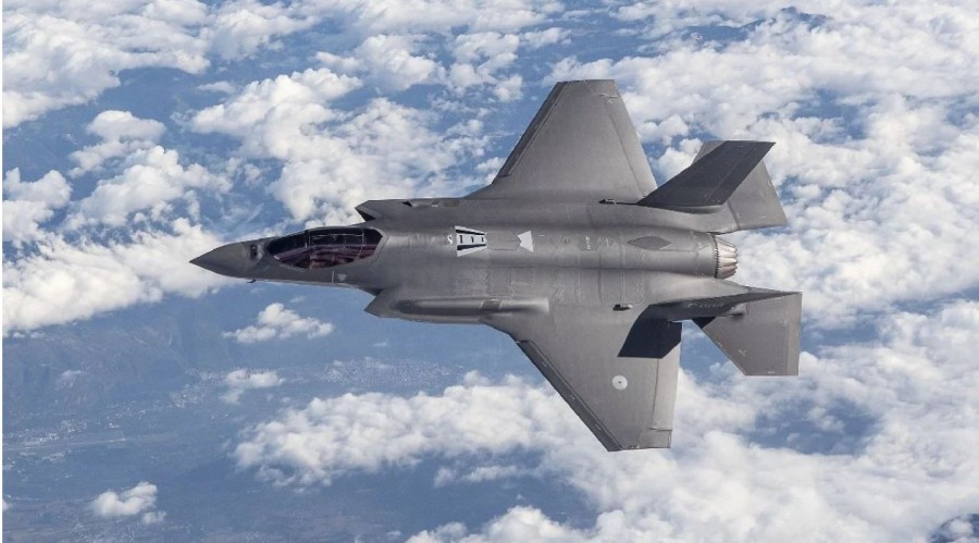 Η Γερμανία εξοπλίζει την πολεμική της αεροπορία με αμερικανικά F-35