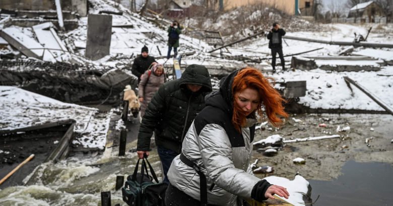 Βομβαρδίστηκε η Αγία Σοφία στο Χάρκοβο - Μεγάλη έκρηξη σε σιδηροδρομικό σταθμό του Κιέβου