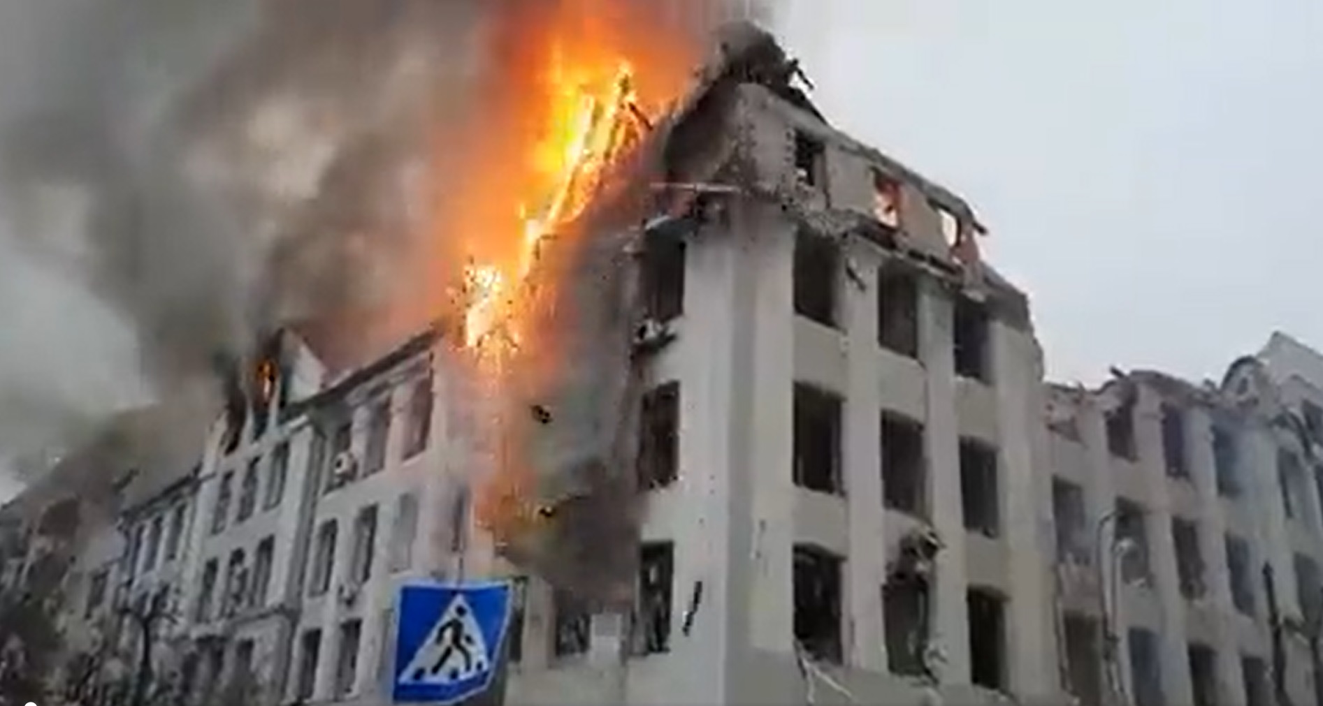 Πόλεμος στην Ουκρανία: Νεκροί άμαχοι πολίτες στο Χάρκοβο μετά τους βομβαρδισμούς των Ρώσων