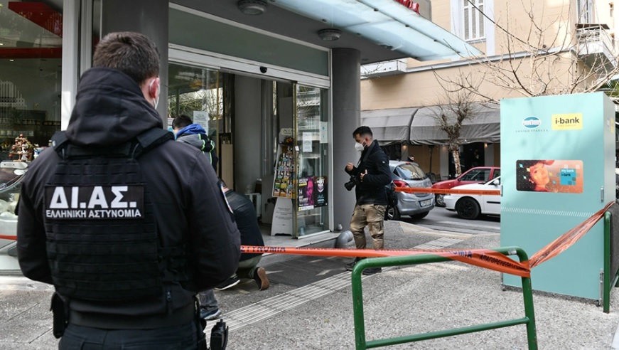 Συνελήφθησαν οι 5 ληστές της χρηματαποστολής στο Παγκράτι - Είναι Έλληνες, είχαν στην κατοχή τους βαρύ οπλισμό