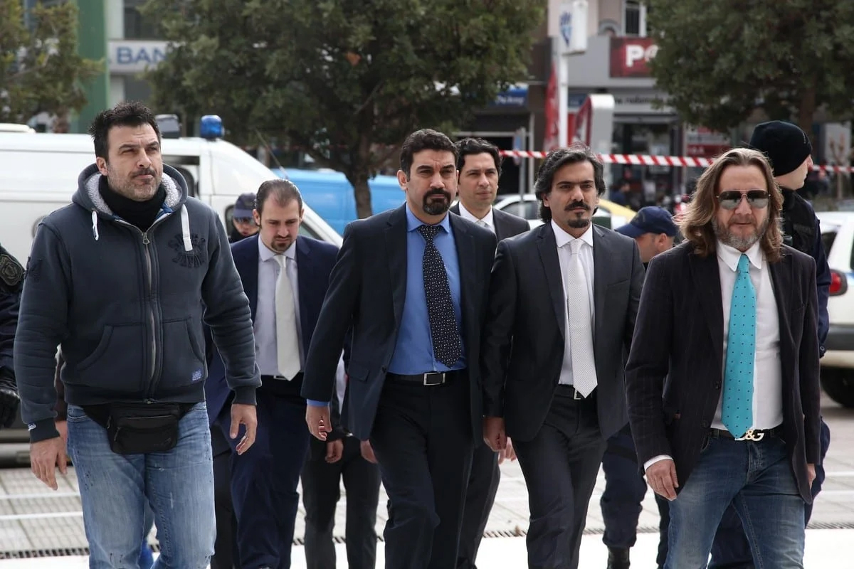 Έφυγαν από την Ελλάδα οι 8 Τούρκοι στρατιωτικοί που κατηγορήθηκαν ως πραξικοπηματίες – Πού βρίσκονται