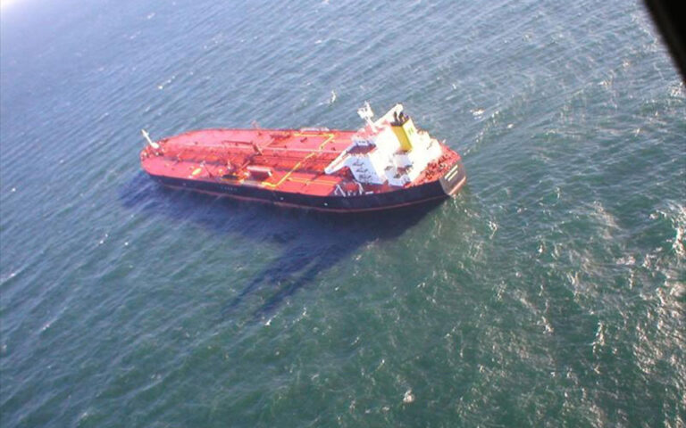 Reuters: Το ρωσικό δεξαμενόπλοιο που δεσμεύθηκε από την Ελλάδα θα απελευθερωθεί