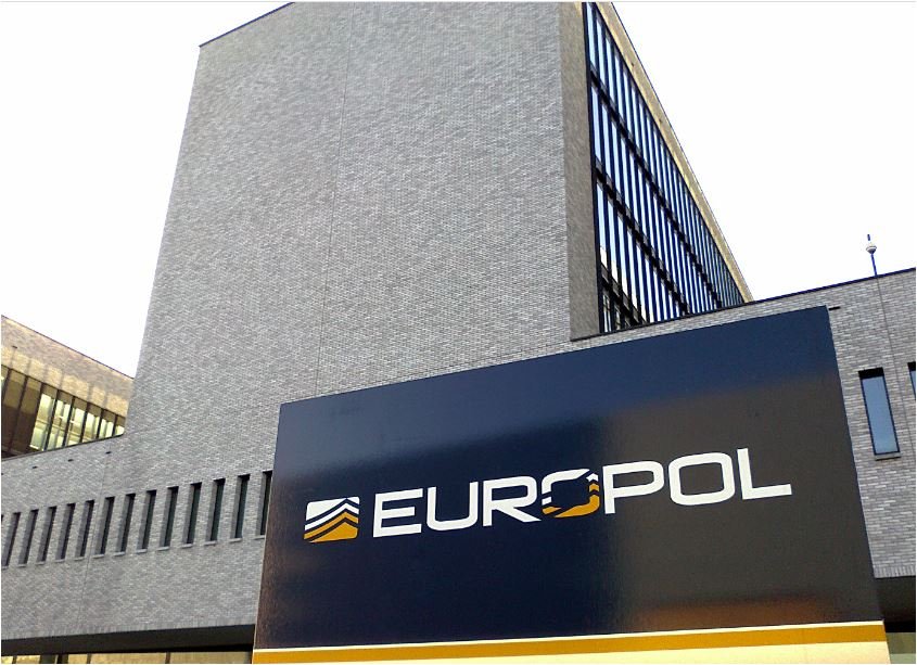 “Επιχείρηση Όσκαρ”: Η Europol βάζει στο στόχαστρο τους Ρώσους στους οποίους επιβάλλονται κυρώσεις