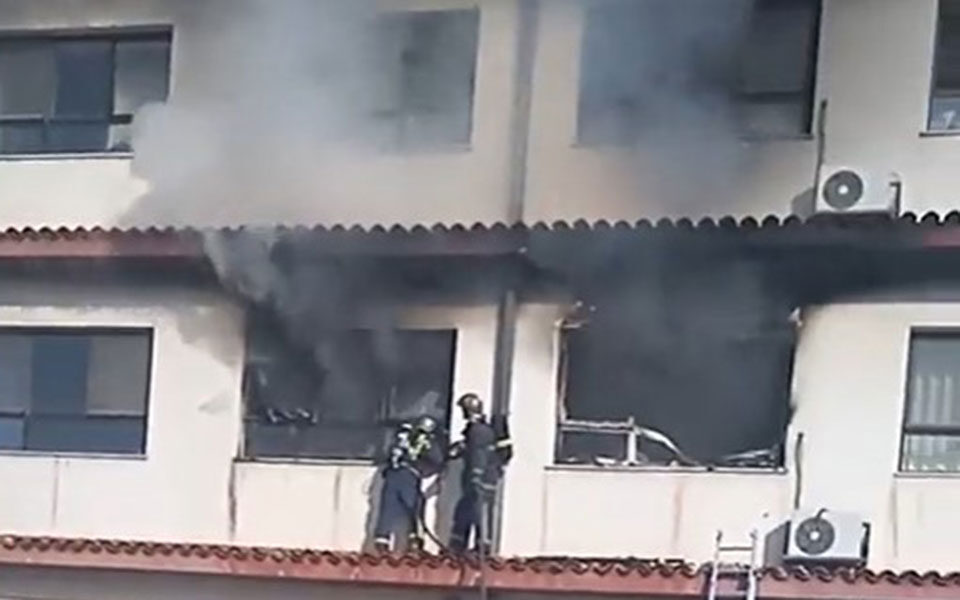 Φωτιά στο νοσοκομείο Παπανικολάου: Δεύτερος νεκρός - Κατέληξε ένας από τους τραυματίες