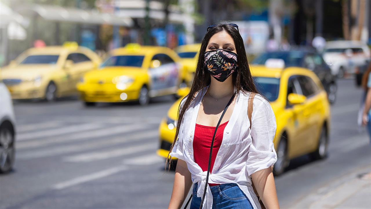 Θάνος Πλεύρης: Κατάργηση της μάσκας στους εσωτερικούς χώρους από την 1η Ιουνίου, αλλά με εξαιρέσεις
