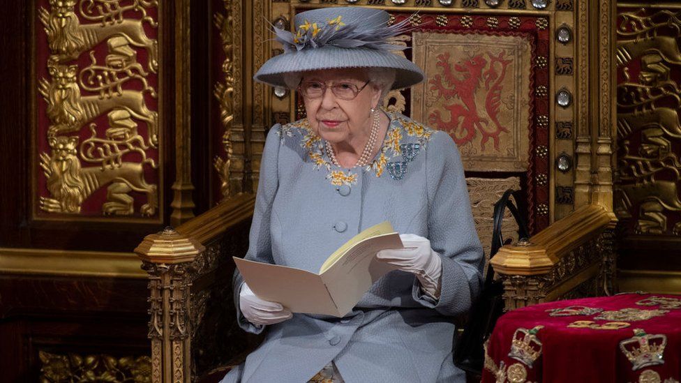Ο Τζόνσον θα τιμήσει σήμερα τα 70 χρόνια της Βασίλισσας Ελισάβετ στο θρόνο του Ηνωμένου Βασιλείου