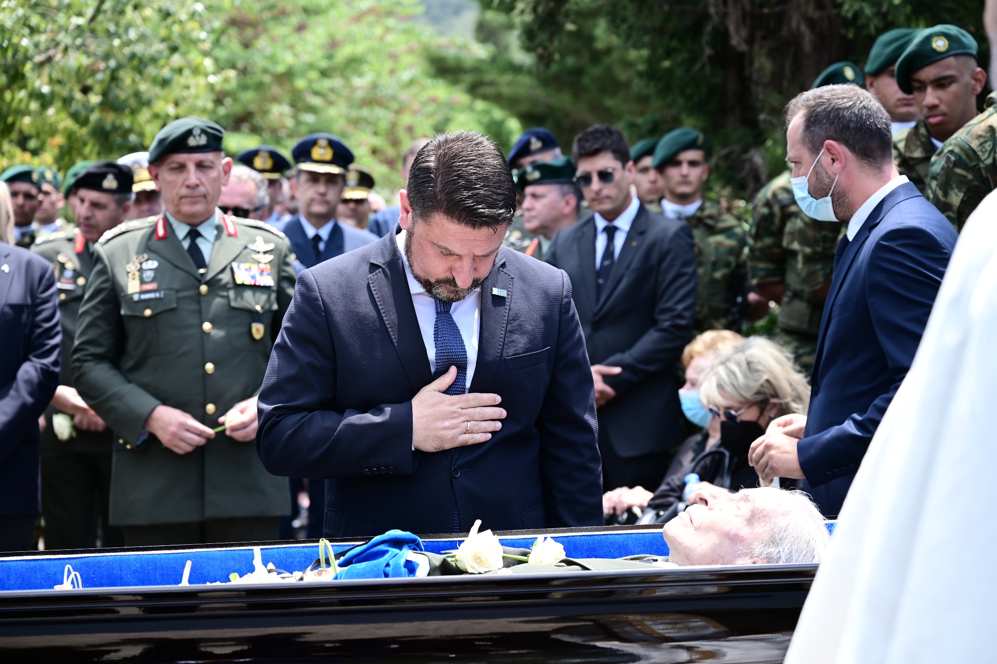 Παρουσία της πολιτικής και στρατιωτικής ηγεσίας κηδεύτηκε ο τελευταίος Ιερολοχίτης Καταδρομέας και ήρωας, στρατηγός Κωνσταντίνος Κόρκας