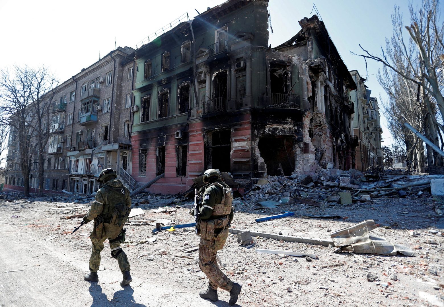 Μαριούπολη: Απομακρύνθηκαν οι πρώτοι άμαχοι από τον εφιάλτη του Αζοφστάλ