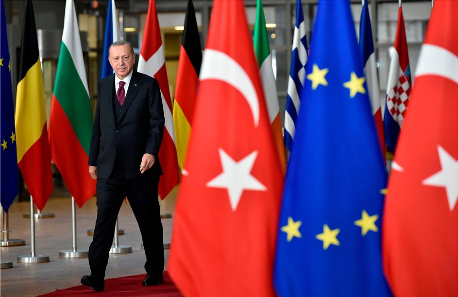 Ευρωβουλή: Παραμένει το πάγωμα στην ενταξιακή διαδικασία της Τουρκίας