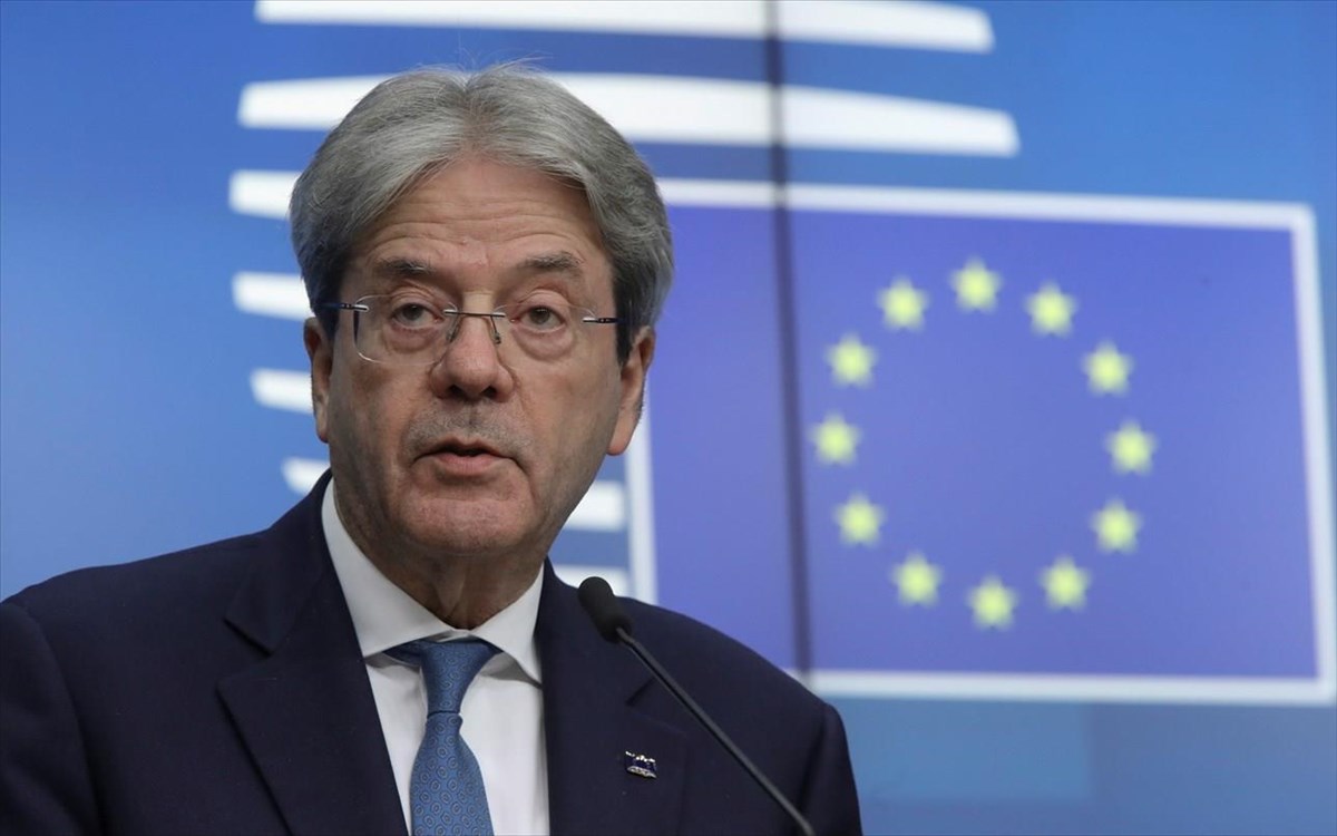 Τζεντιλόνι: H Κομισιόν ενδέχεται να μην παρατείνει την ενισχυμένη εποπτεία για την Ελλάδα