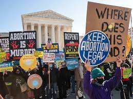 ΗΠΑ: Οι Ρεπουμπλικάνοι μπλόκαραν ν/σ για το δικαίωμα στις αμβλώσεις