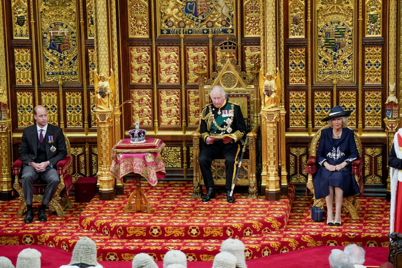 Xωρίς την Ελισάβετ η… Ομιλία της Βασίλισσας – την εκφώνησε ο Κάρολος