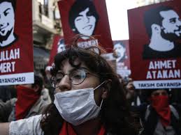 Τουρκία: Σάλος με το σχόλιο «σουρτούκες» του Ερντογάν κατά διαδηλωτριών