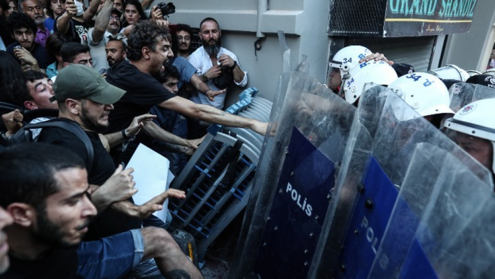 Σχεδόν 200 συλλήψεις στα χθεσινά επεισόδια στην πλατεία Ταξίμ