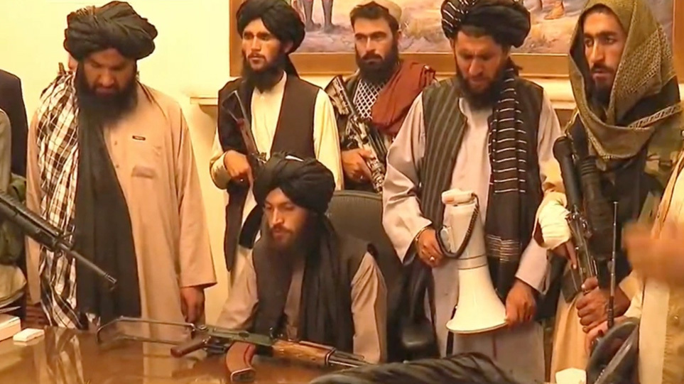 Διαπραγματεύσεις Ταλιμπάν με την Ουάσινγκτον για «ξεπάγωμα» των κεφαλαίων