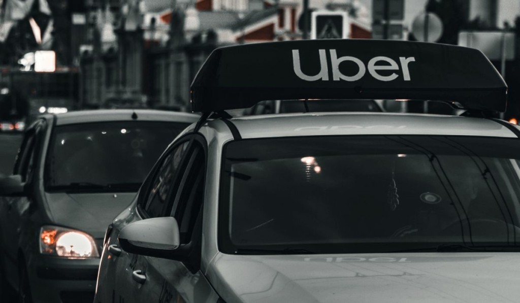 Σάλος από τις αποκαλύψεις για την Uber- Τα αρχεία εμπλέκουν Μακρόν, Μπάιντεν και  Όλαφ Σολτς