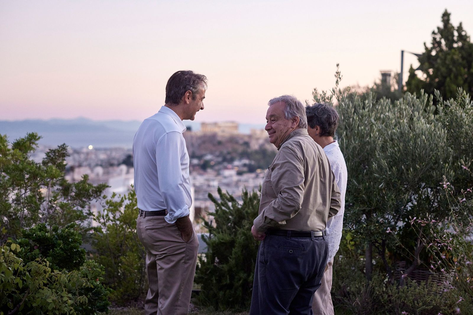 Τον γγ του ΟΗΕ Αντόνιο Γκουτέρες που επισκέπτεται την Ελλάδα, καλωσόρισε ο πρωθυπουργός
