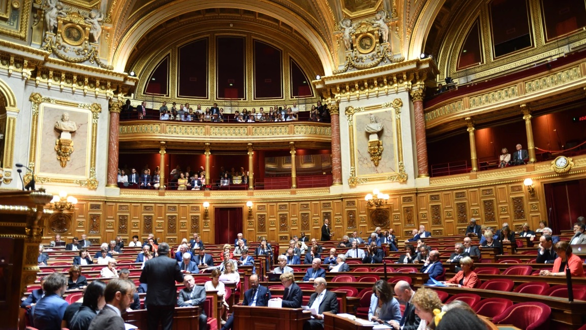Γαλλία: Πέντε υπουργοί έχουν κακόβουλο λογισμικό στα κινητά τους