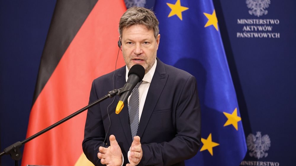 Γερμανία-Ρ. Χάμπεκ: Ακόμη και με τετραψήφια ποσά στους λογαριασμούς ενέργειας απειλούνται οι καταναλωτές
